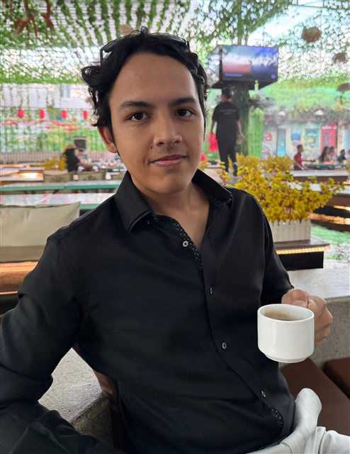 Bradley, Founder & Managing Director of Veritas Agent - Professional headshot